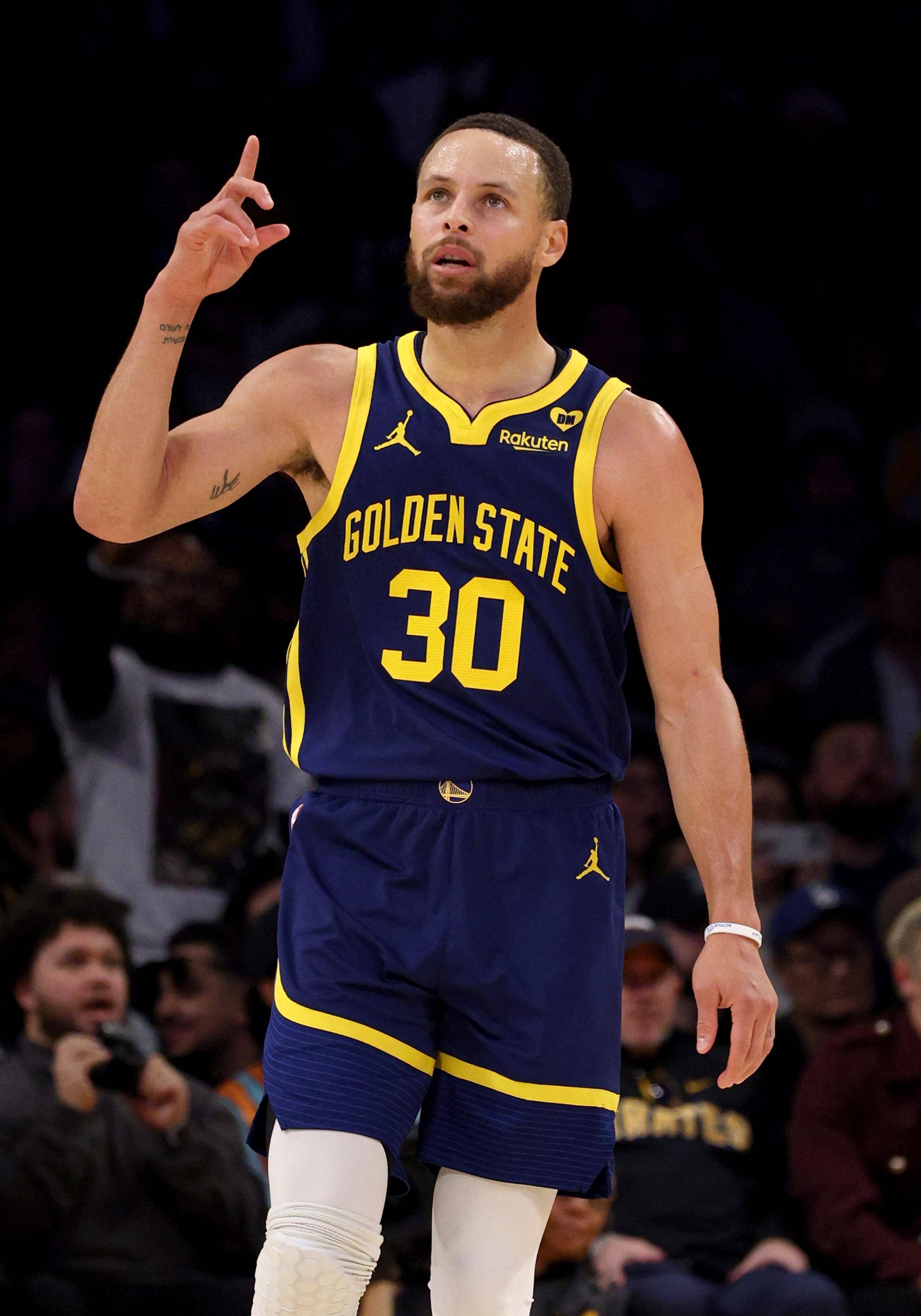 中占据了上 中占据了上