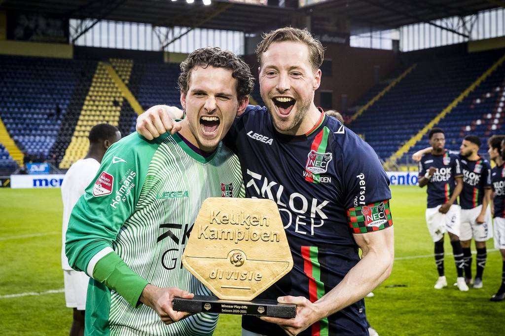 球特色学校 球特色学校