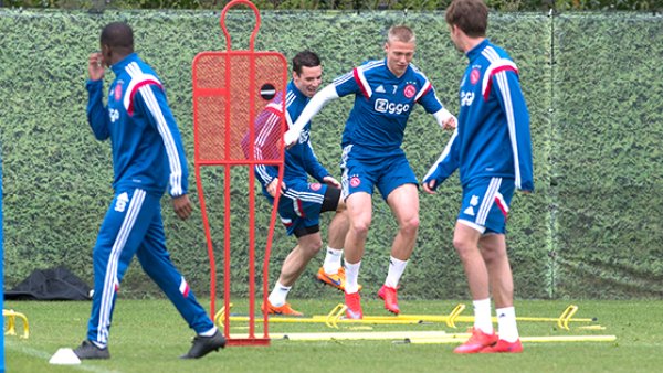 国家队表现 国家队表现